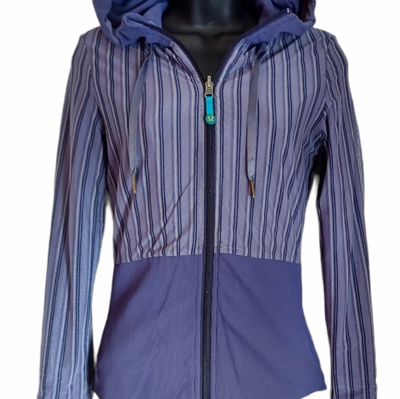 Lululemon Zip up Reversible Dance Studio Hoodie - Picture 4 of 12